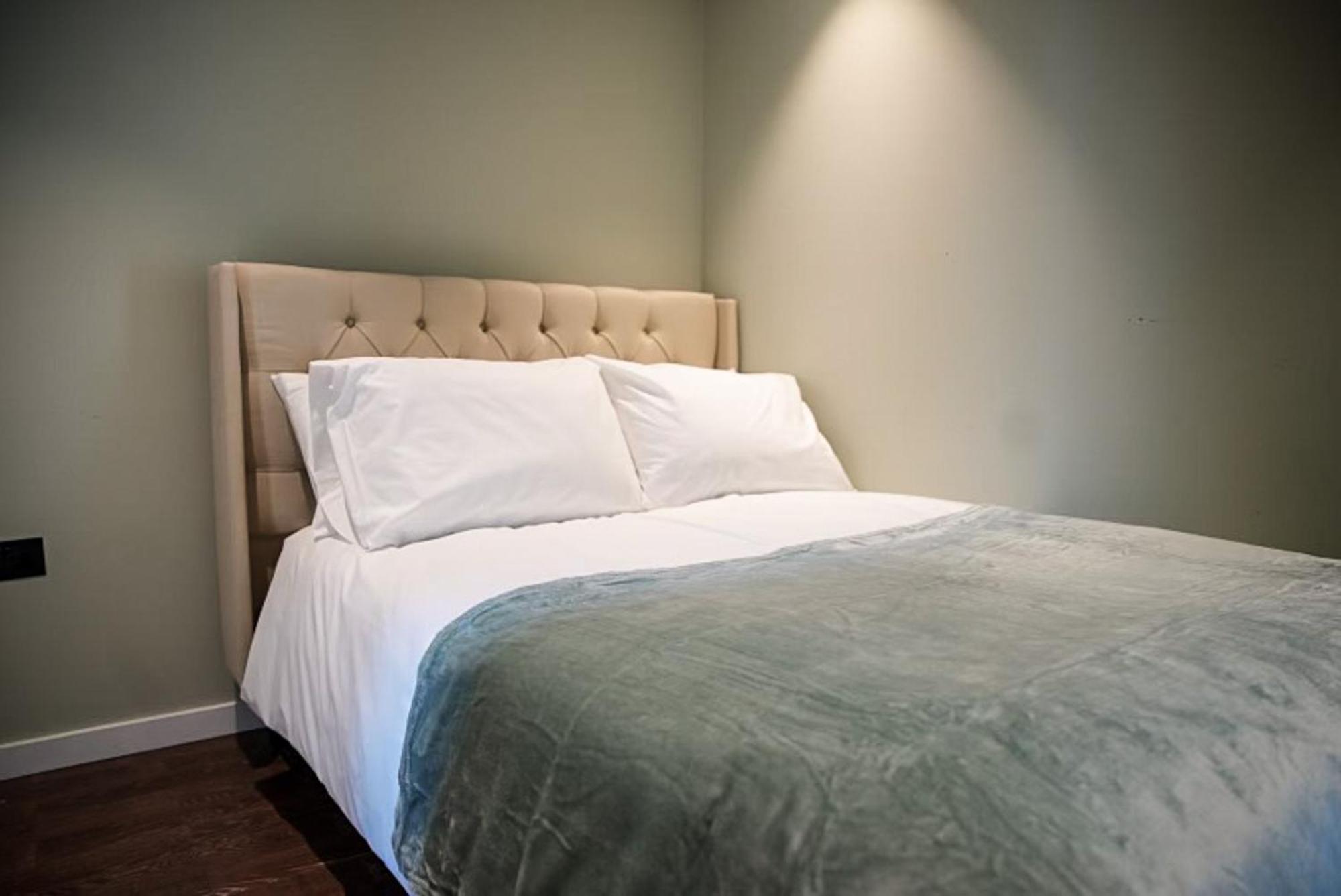 Chic Luxury Living In Battersea Power Station Appartement Londen Buitenkant foto